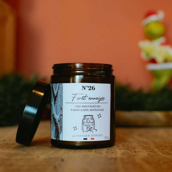 Bougie Forêt enneigée